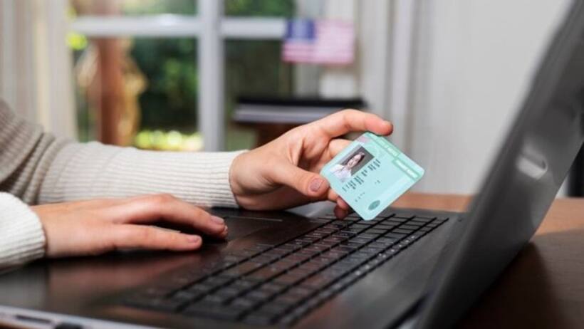 Aadhaar Card Update: आपको भी ऑनलाइन अपडेट कराना है अपना आधार कार्ड  भटकना छोड़ फॉलों करें ये 9 स्टेप