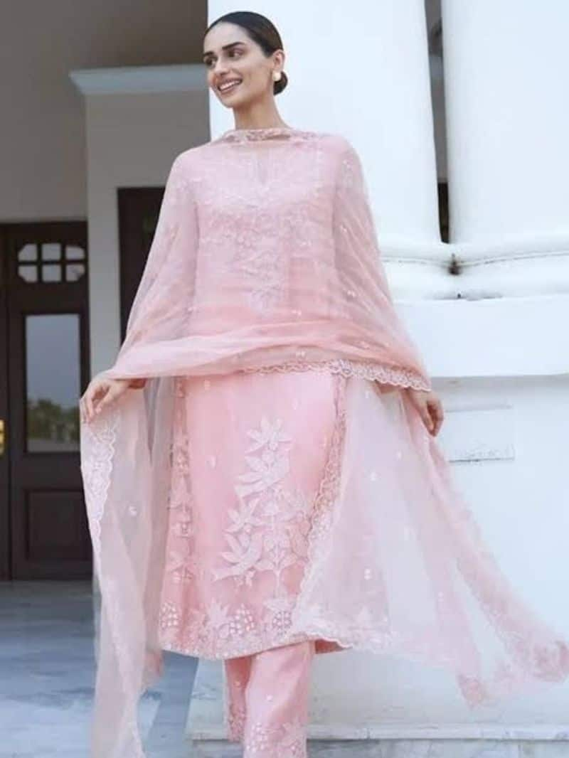 Manushi Chillar 8 Latest kurta set zkamn