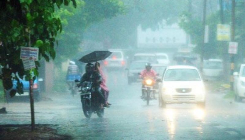 Water Enter to Police Station at Sedam in Kalaburagi Due to Heavy Rain grg 