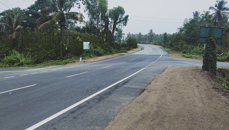 Accidents Increase in Halaguru-Kanakpur National Highway at Mandya grg 