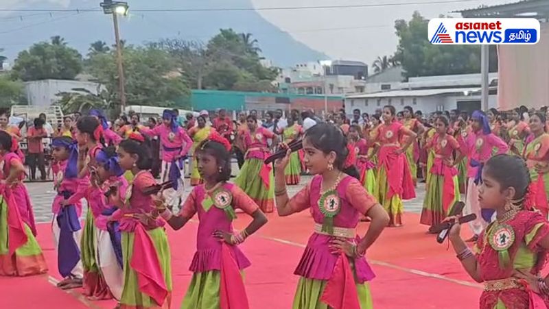 nearly 300 persons make a world record for continuously perform traditional dance on 4.30 hours in coimbatore vel