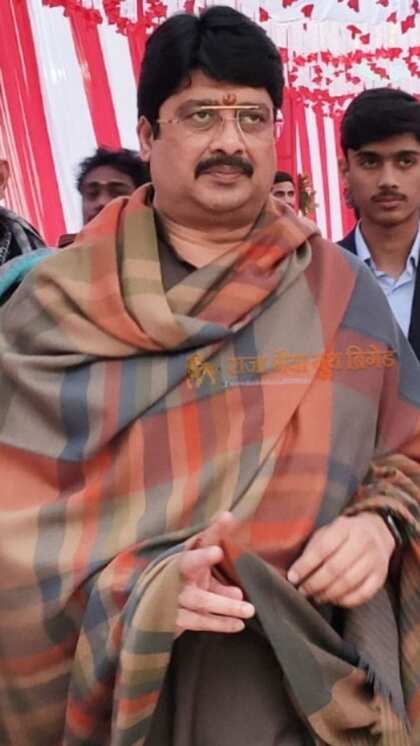 राजा भैया ने ऐन वक्त पर सपा के समर्थन का ऐलान कर फंसाया पेंच