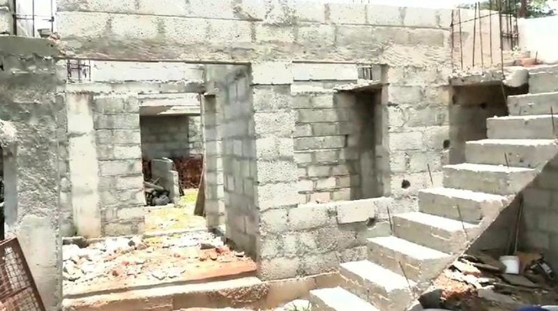 Allegation of Golmal in the houses built under the Slum Board project in Chitradurga gvd