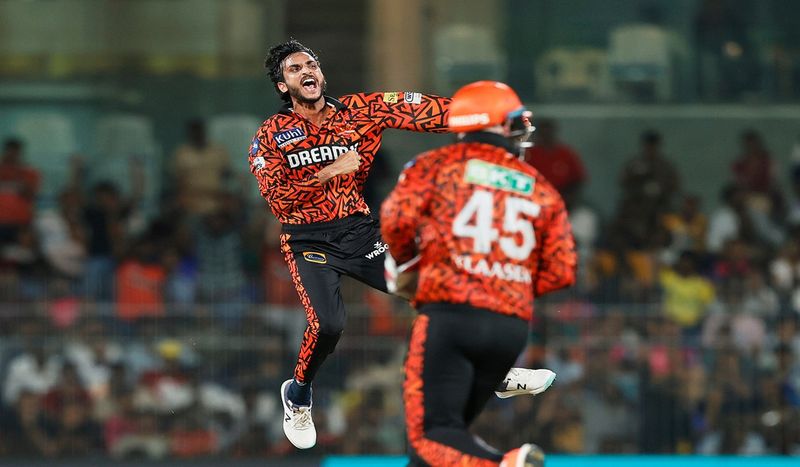 IPL 2024: Sunrisers Hyderabad secures IPL final spot with commanding bowling performance osf