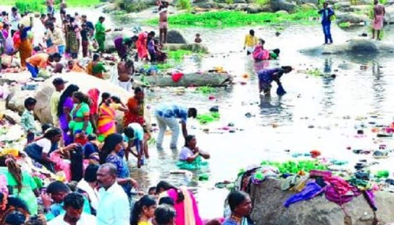 No Basic Facilities within Huligemma Temple in Koppal grg 