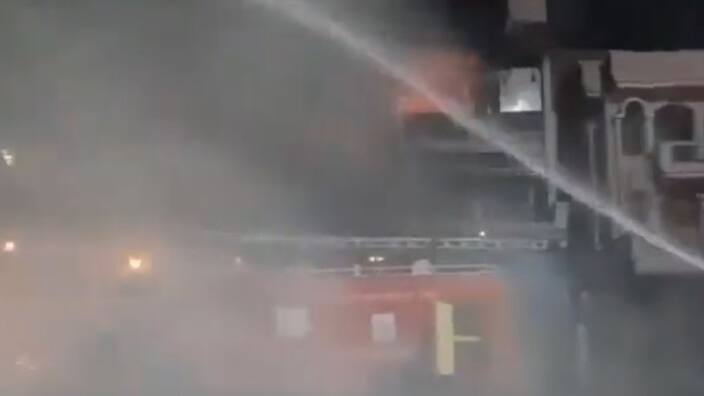 delhi fire.jpg