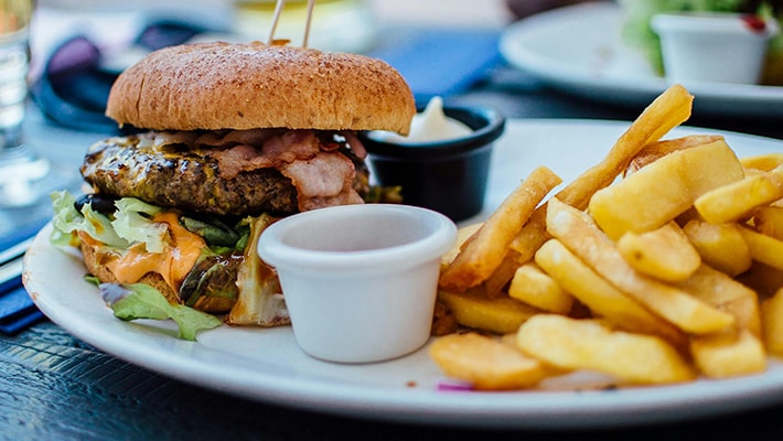 How does junk food affect mental health