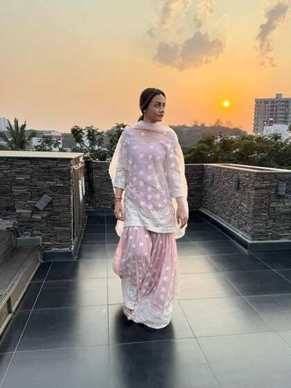 चिकनकारी शरारा सेट