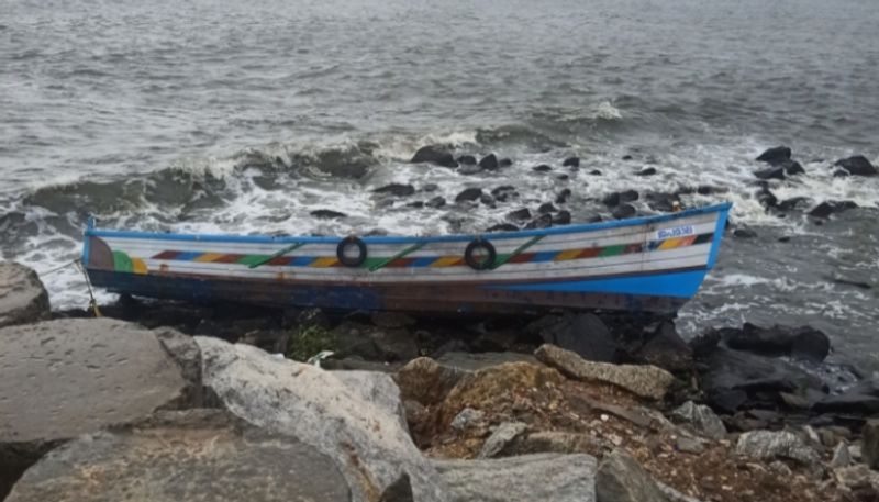 Fishing fibre boats anchored at Kayamkulam wrecked by wind and waves