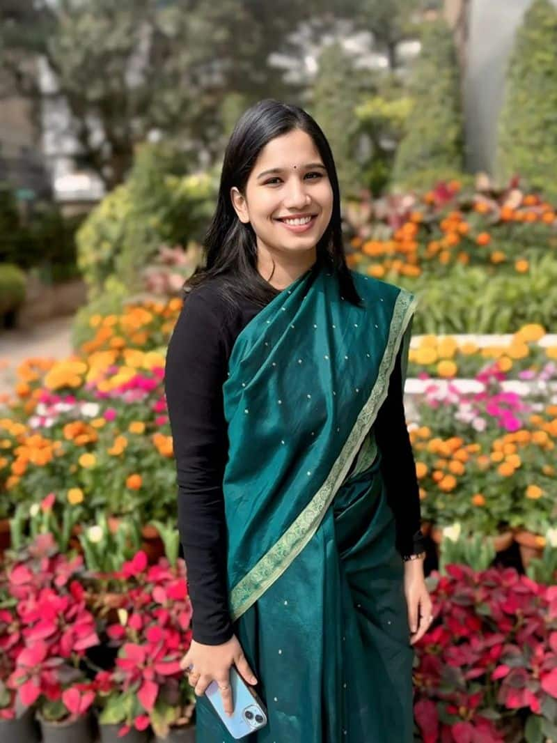 Success Story of IAS Ayushi Pradhan zrua