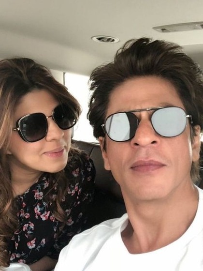 <p>पूजा और शाहरुख का साथ 12 साल पुराना है। पूजा ने मास कम्युनिकेशन किया है और शाहरुख खान की मैनेजर हैं जो उनकी पर्सनल से लेकर प्रोफेशनल लाइफ में उनका साथ निभाती है।</p>
