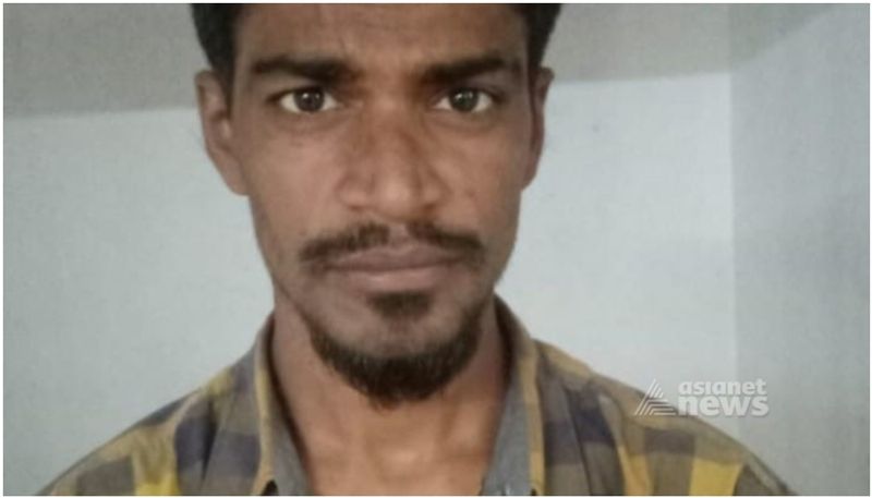 Main accused in the case of stealing necklace on a bike