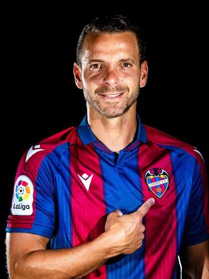 Soldado Honoured to Wear Club Shirt