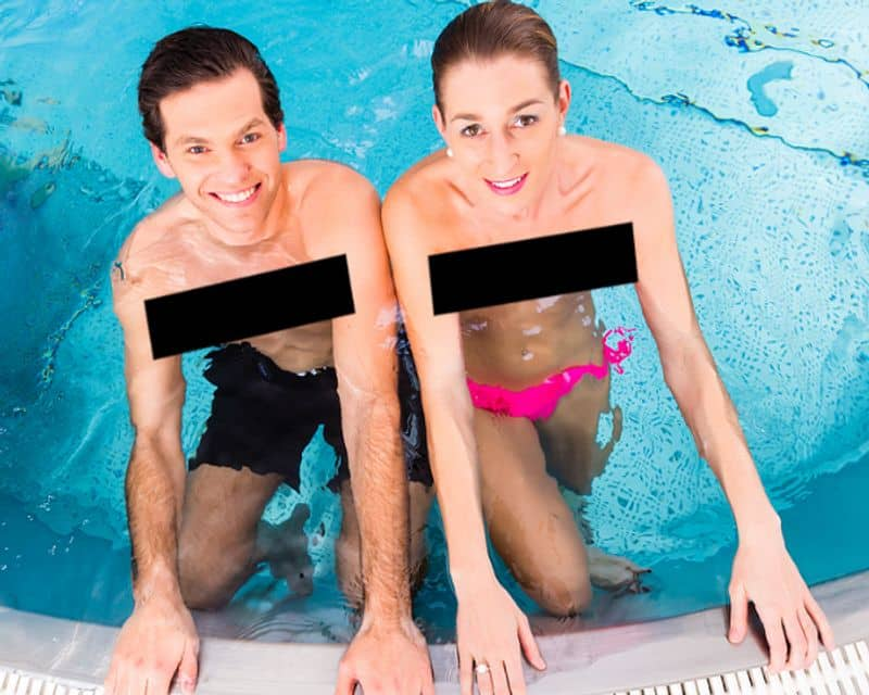 Berlin allows women to enter swimming pool topless skr