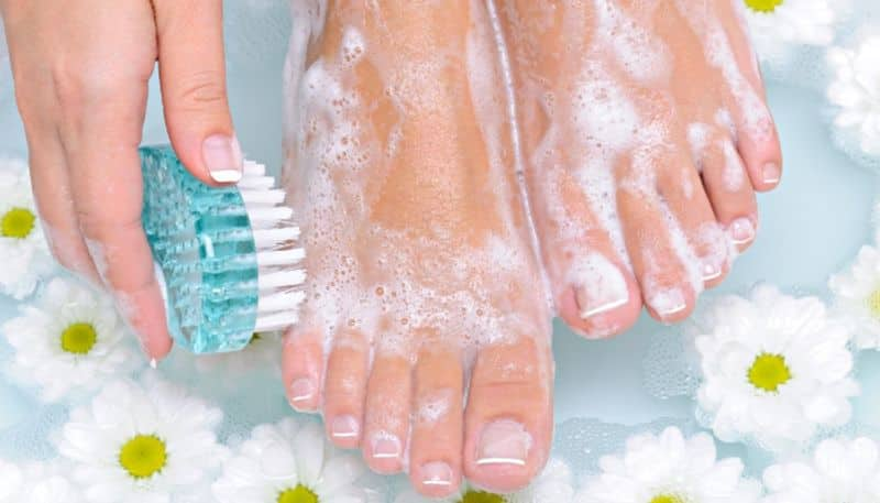 Feet beauty tips: feel good feet home remedies in Tamil