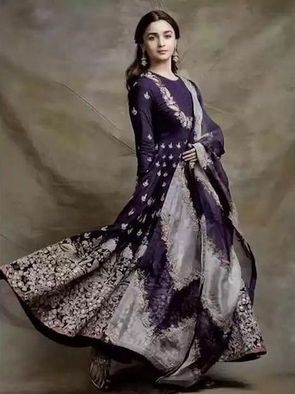 अम्मी की लाड़ली लगेगी माहजबीं,जब पहनेंगी आलिया भट्ट के डिज़ाइनर सूट