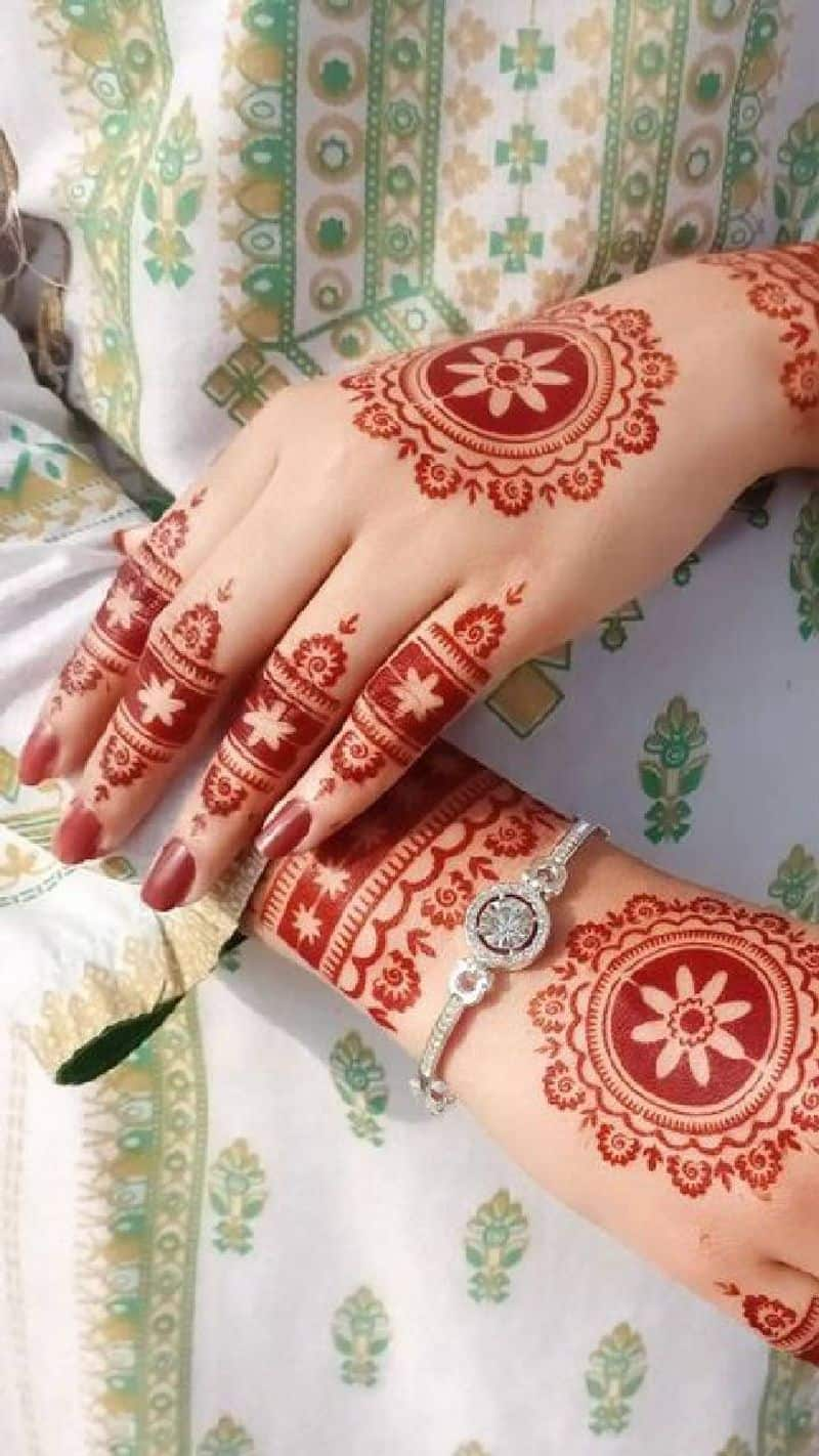 Latest circle mehndi designs for Vat Savitri Puja 2024 xbw 