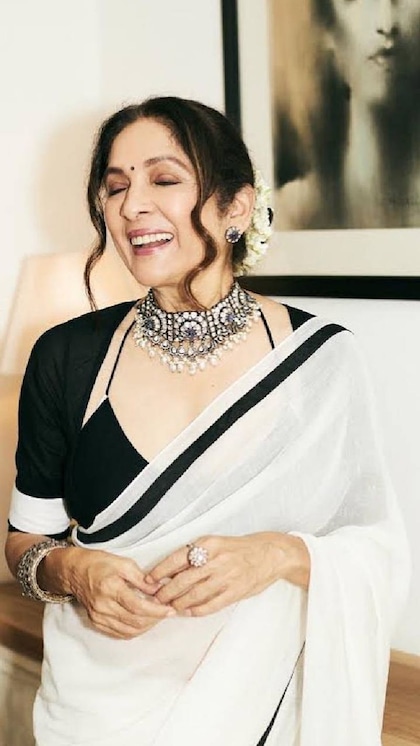 65 की उम्र में दिल होगा बावला, जब पहनकर इठलाएंगी Neena Gupta के ब्लाउज