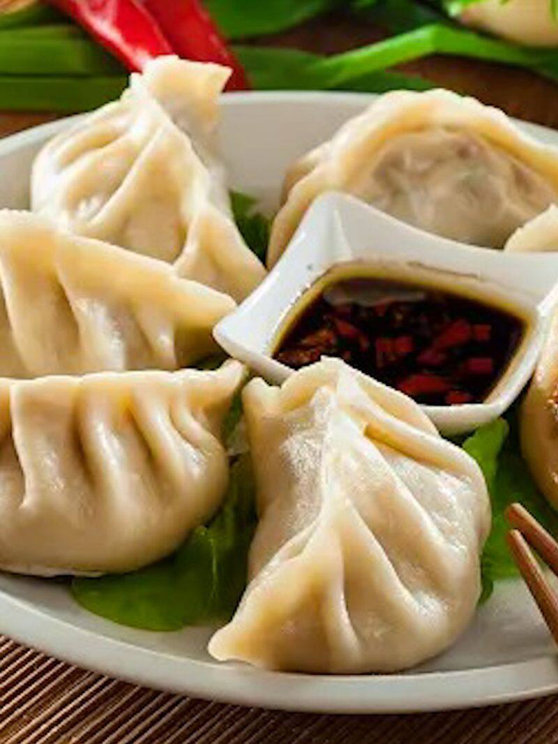 Risk of eating Momos during summer: Here's what you need to know vkp