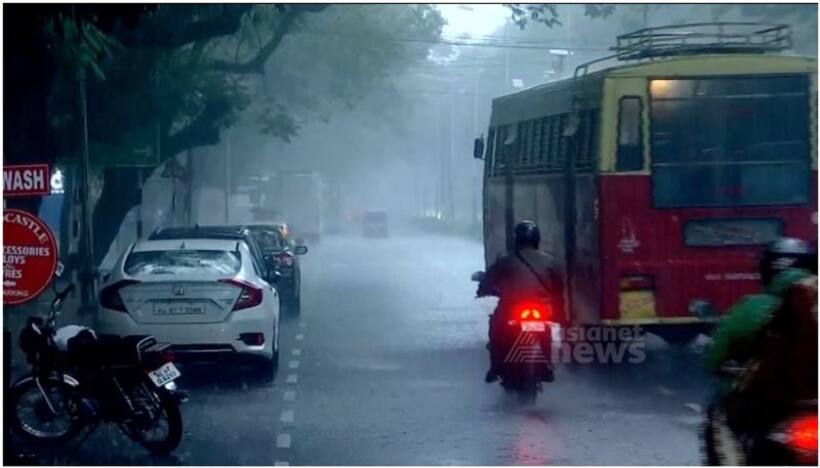 IMD issues heavy rainfall alert in Bengaluru, Hyderabad; Delhi gets heatwave alert for next 3 days, read this