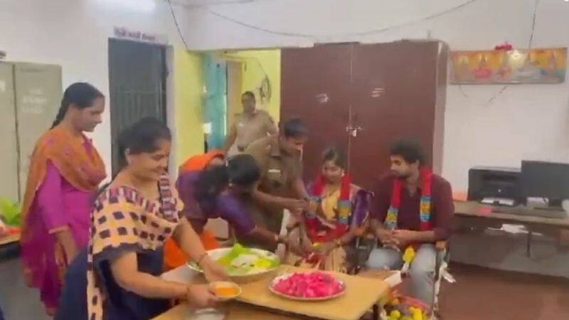 Baby shower for pregnant women at the police station who worked as computer operator smp