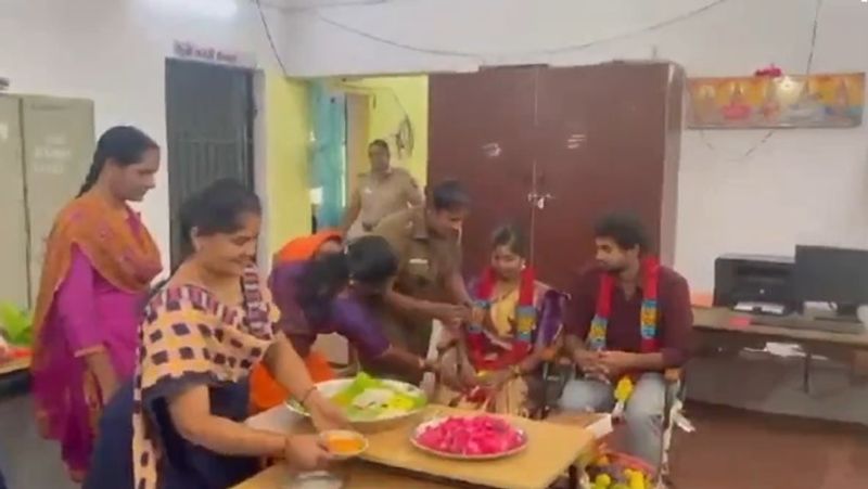 Baby shower for pregnant women at the police station who worked as computer operator smp