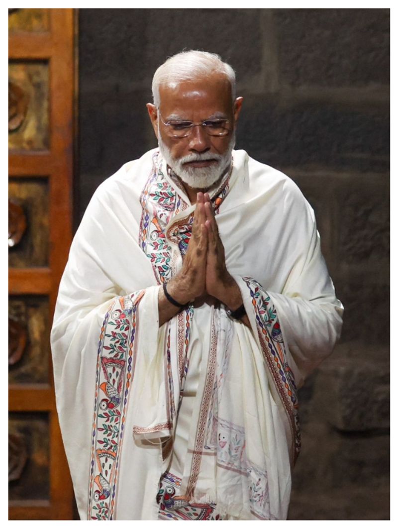 PM Modi ends 3days meditation at Vivekananda rock memorial in kanyakumar at tamilnadu rav