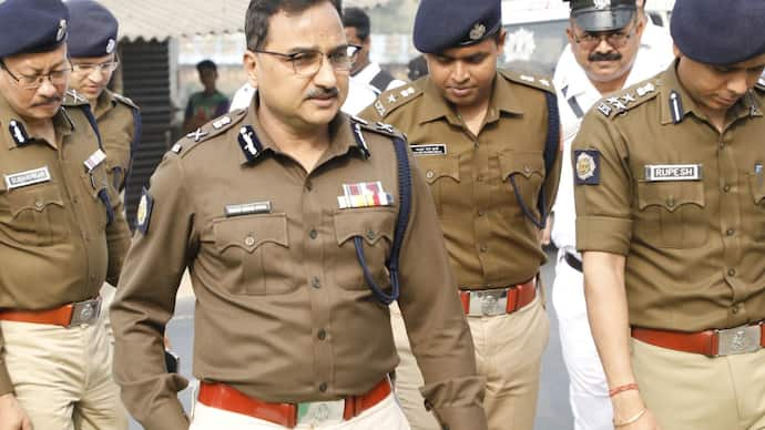 KOLKATA POLICE