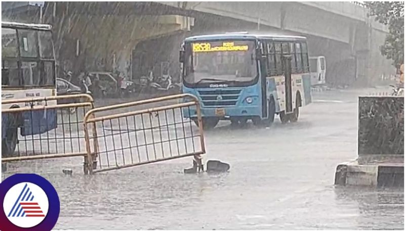 Created Chaos in First Monsoon Rain at Bengaluru grg 