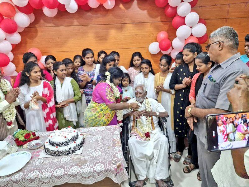 On the occasion of his birthday he met his father Kumari Anandan and wished him Tamilisai KAK