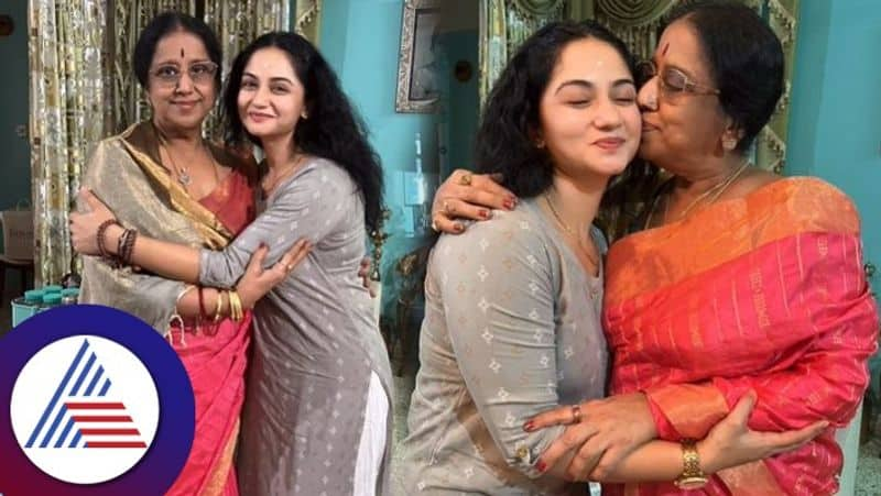 Kannada actress Rajini meets Hema choudhary at her home shares health updates vcs