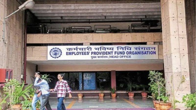 EPFO member new facility 7.5 crore PF members will not have to run around offices Now everything from profile update to claim will be available online XSMN