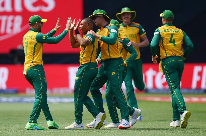 T20 World Cup 2024 South Africa hold nerve against England to continue unbeaten march towards semis kvn