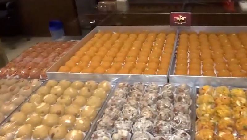 India General Elections 2024: waiting for Official results declare BJP activist waiting to celebrate with laddu in Raipur akb