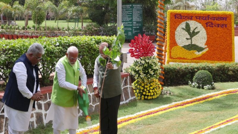 PM Modi launches 'Plant 4 Mother' campaign, urges everyone to plant trees as tribute to their Mothers sgb