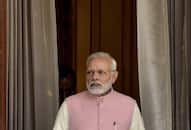 Who administers the oath of office and secrecy to the Prime Minister of India iwh