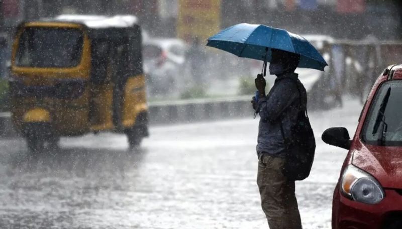 Likely Heavy Rain on June 11th in 18 Districts of Karnataka grg 