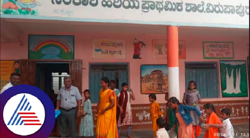 Kushtagi BEO Surendra kamble brought the children who were tending sheep to school rav