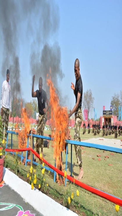 <p>वर्ष 2009 में CISF में भर्ती हुई कुलविंदर कौर का अब तक का सर्विस रिकार्ड बहुत अच्छा बताया जा रहा है। वो पंजाब के कपूरथला अंतर्गत सुल्तानपुर लोधी निवासी गरीब किसान की बेटी है। </p>
