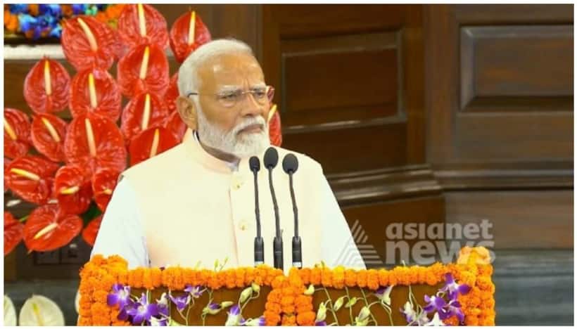 Congress unlikely to cross 100 seats in the next decade: PM Narendra Modi