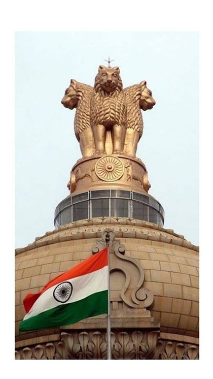 <p>हाल ही में यूपीएससी 2023 की रिजर्व लिस्ट जारी हुई हैं। उसमें 120 नए IAS-IPS देश को मिले हैं। </p>
