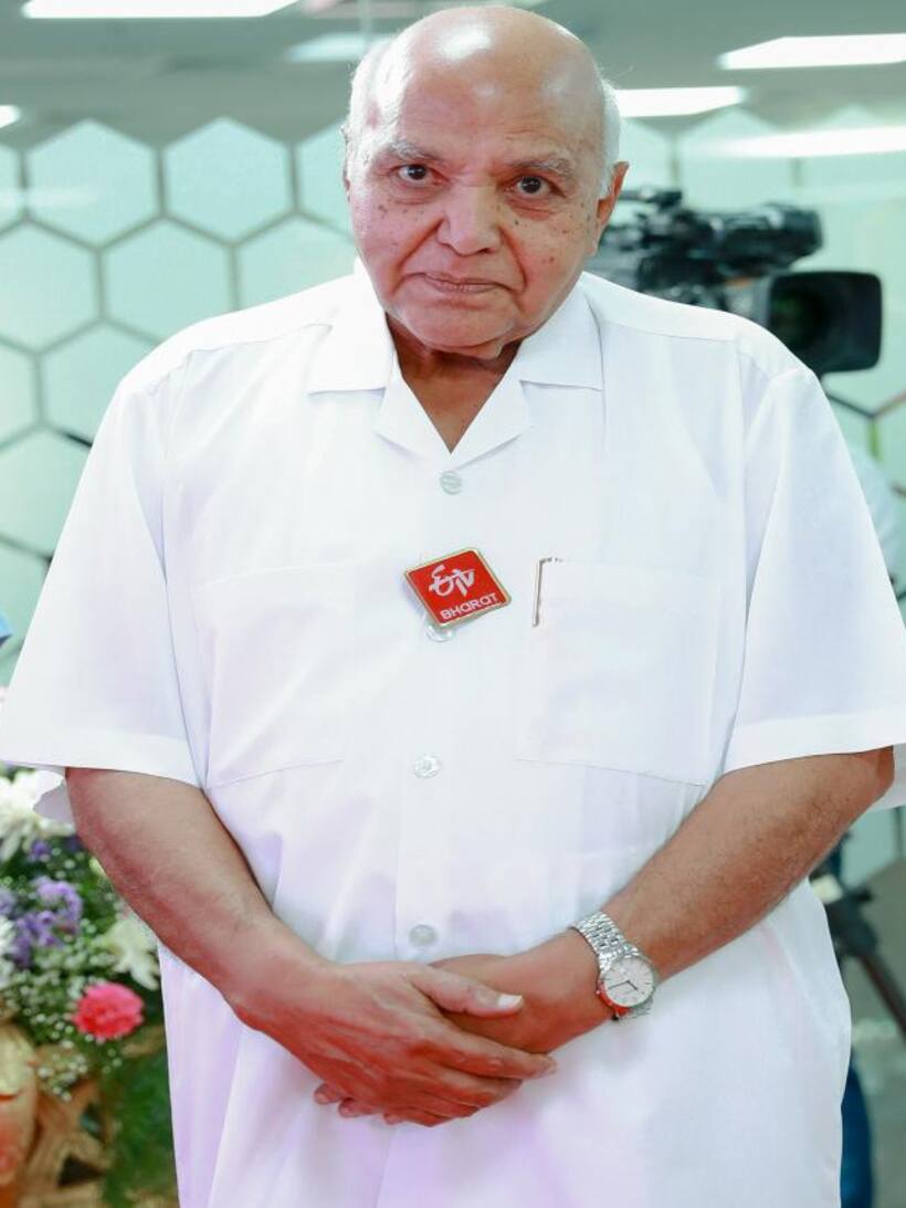 రామోజీ రావుకు అది చాలా పెద్ద వ్యసనం..  నాకు ఎలా ఉపయోగపడిందంటే!  ఎడిటర్స్ కామెంట్