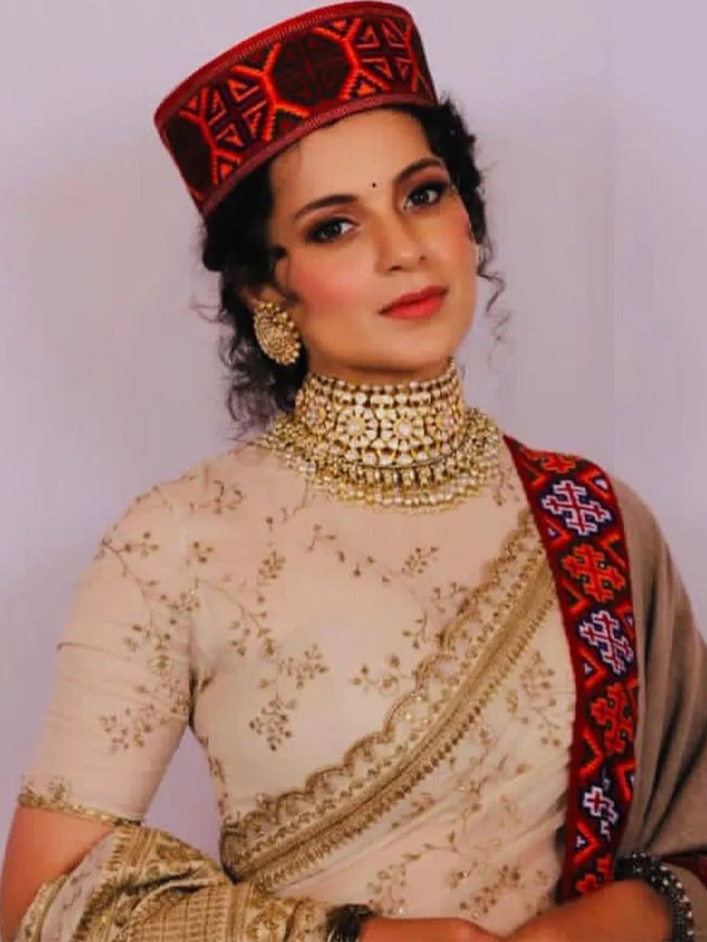 Kangana Ranaut Slapped By CISF Constable Kangana Ranaut Slapped By CISF Constable