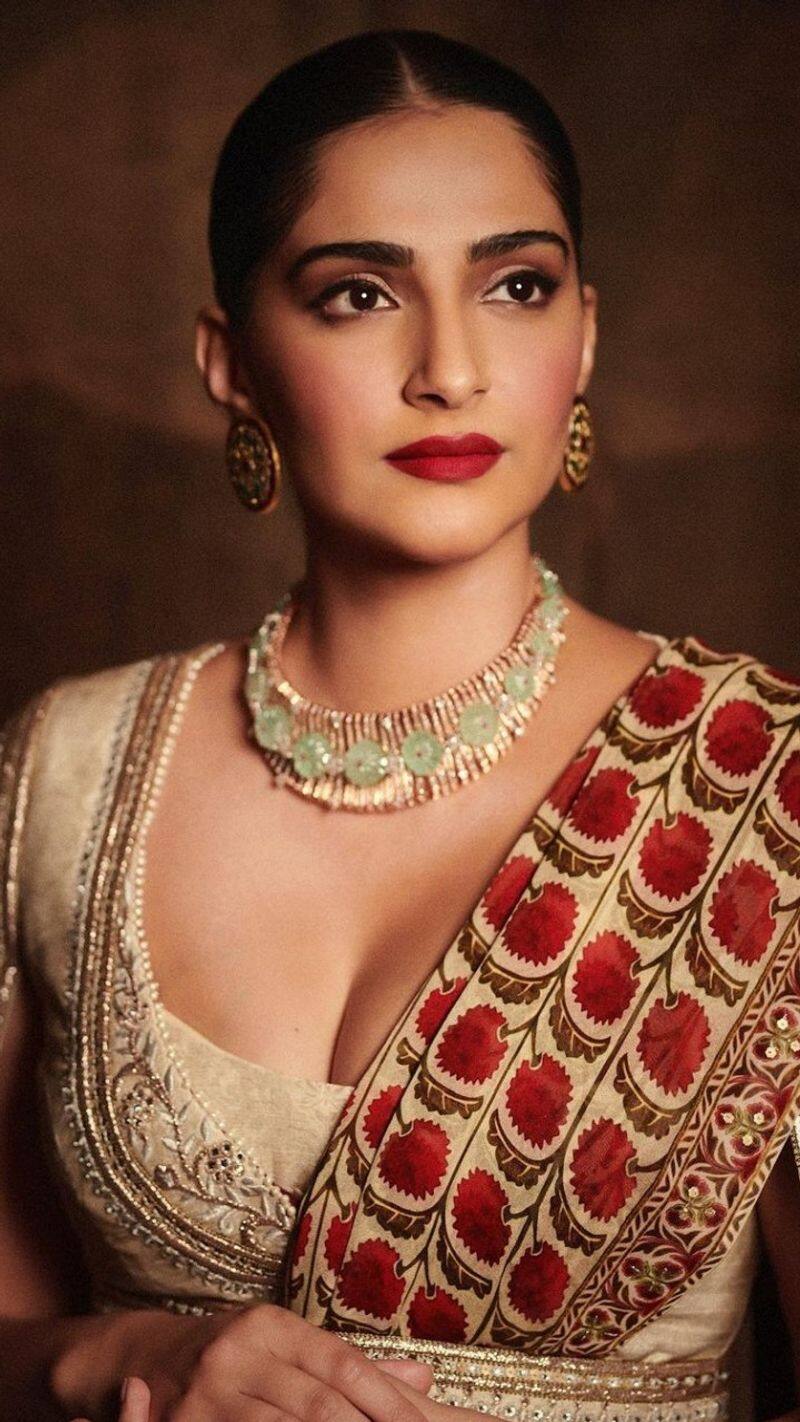 sonam kapoor birthday 8 simple bridal  jewellery design for girls kxa