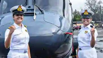 Indian Navy Sub-Lieutenant Anamika becomes first woman helicopter pilot  gets Golden Wings badge XSMN