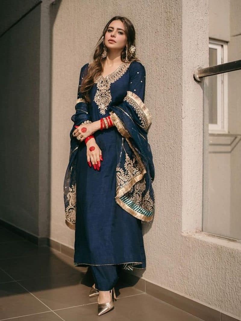 Aamna sharif Latest Kurta Set for Eid-ul Adha zkamn