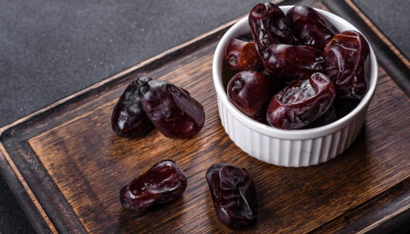 Can diabetics eat dates? Does it raise blood sugar levels? Rya