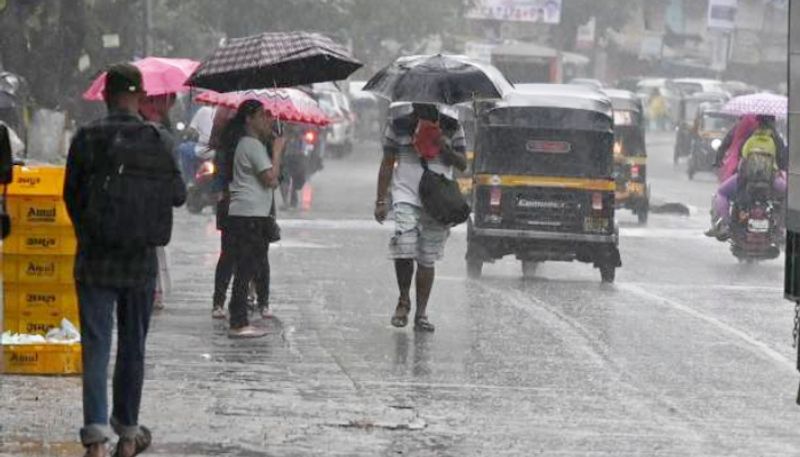 IMD issues heavy rainfall alert to Karnataka for 7 days vkp