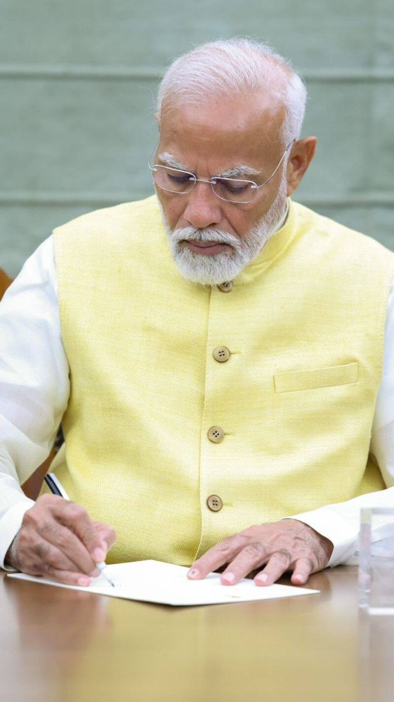 New government  PM Modi First file signed by PM pertains to PM Kisan Nidhi release XSMN