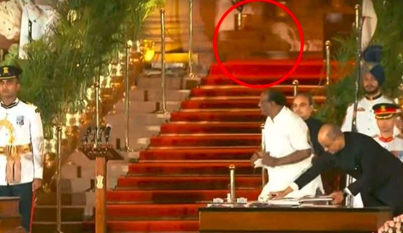 It was not a wild animal, it was a cat that appeared during the oath taking ceremony at Rashtrapati bhavan akb